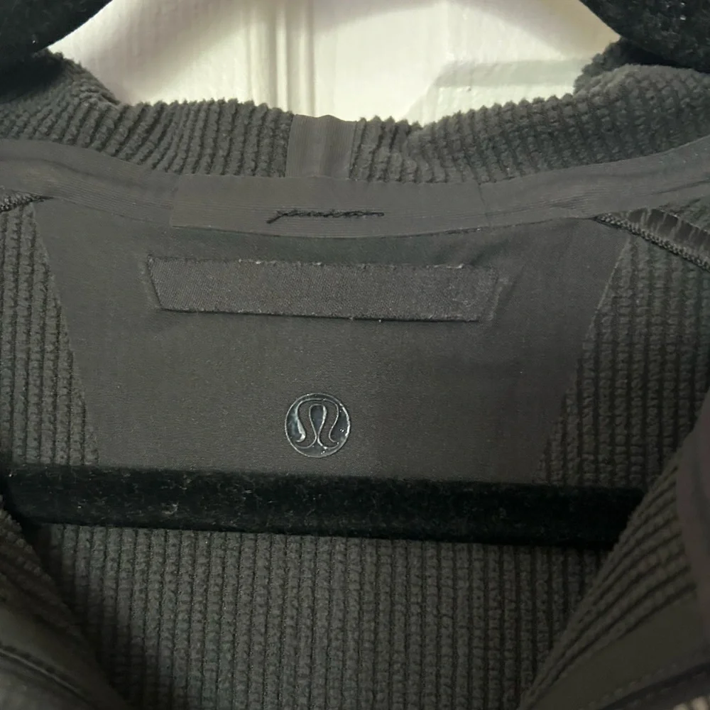 NWOT Lululemon Men’s Jacket - Grey